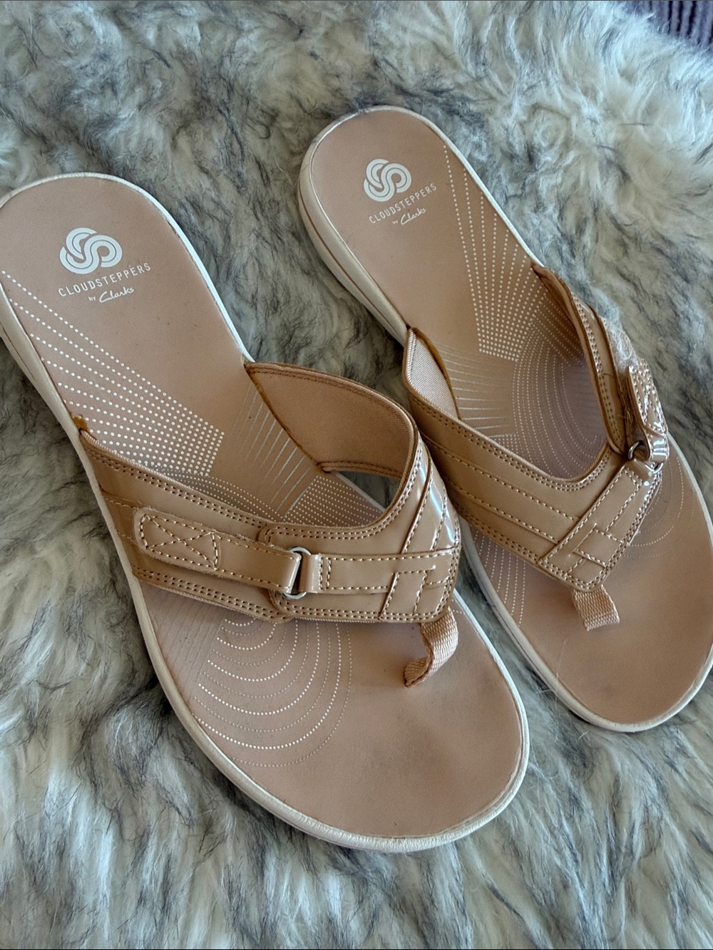 Cloudsteppers by Clarks Women’s Tan Buckle Thong Sandals